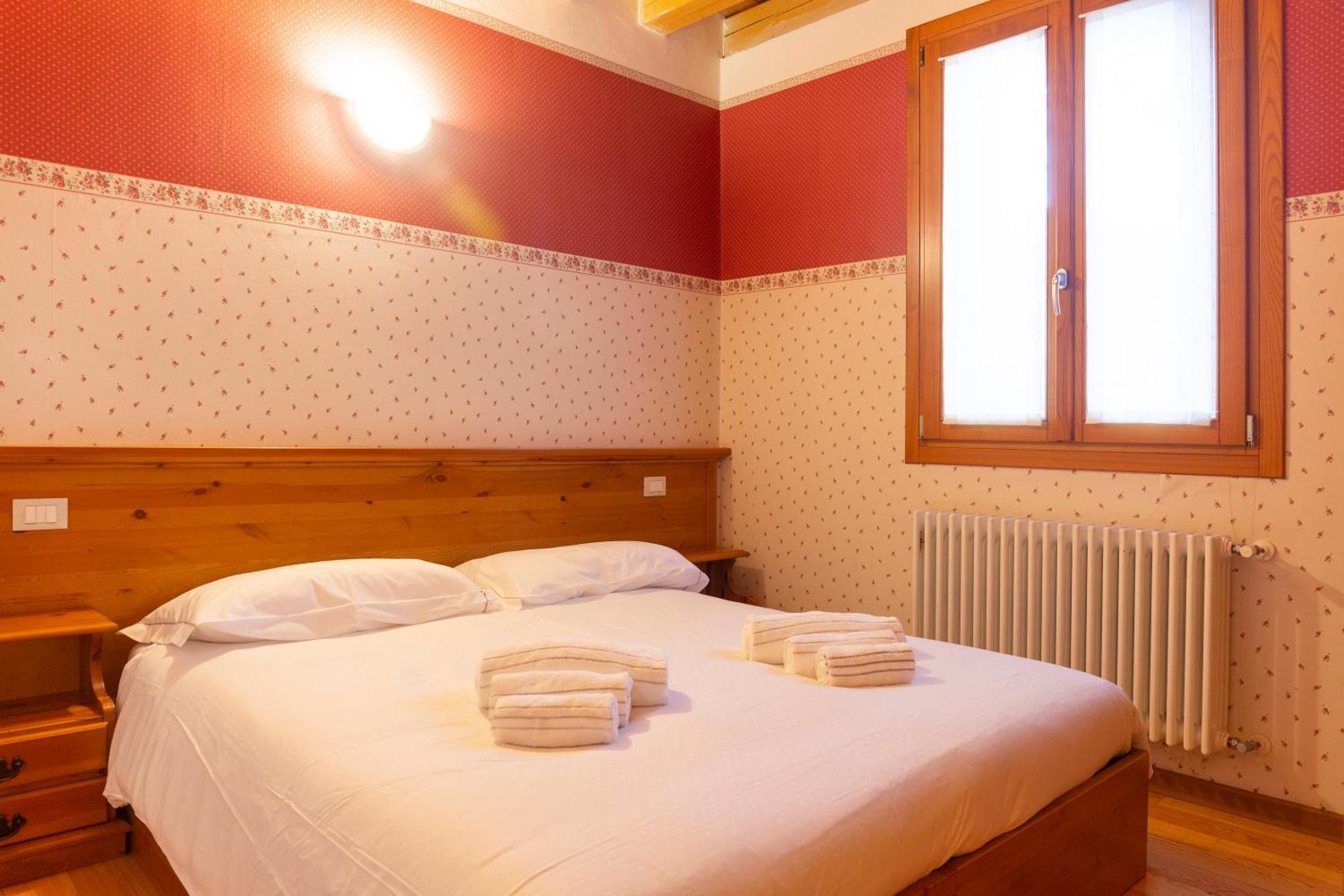 Locanda 77 Borso del Grappa Eksteriør billede